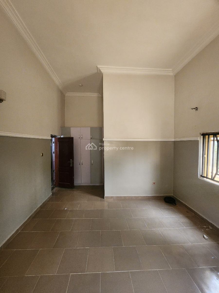 Luxury Two Bedroom Block of Flat, News Engineering Road, Dawaki, Gwarinpa, Abuja, Flat / Apartment for Rent