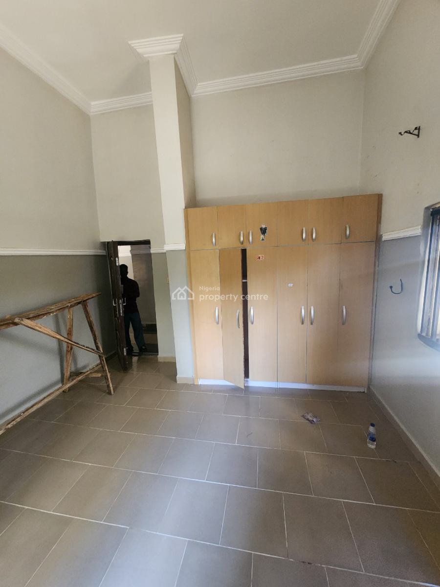 Luxury Two Bedroom Block of Flat, News Engineering Road, Dawaki, Gwarinpa, Abuja, Flat / Apartment for Rent