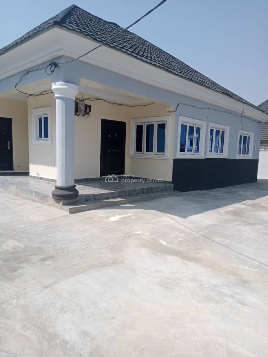 Stand Alone 3bedroom Bungalow with 1bedroom Mini Flat T-pumpy Estate, T-pumpy Estate Lugbe Fha, Fha (f.h.a), Lugbe District, Abuja, Detached Bungalow for Sale