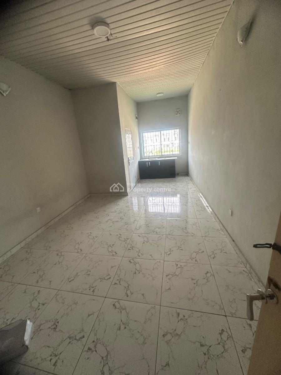 Newly Renovated Spacious Selfcontain, Chevron Alternative Route, Ikota, Lekki, Lagos, Self Contain (single Rooms) for Rent