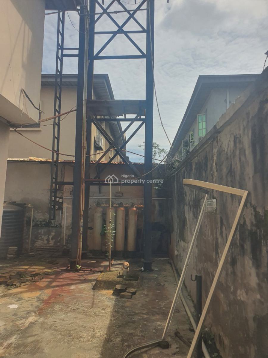 Renovatable Semi Detached Duplex with 2 Units of 3bedroom Flat, Okeira, Addo Road, Ado, Ajah, Lagos, Semi-detached Duplex for Sale