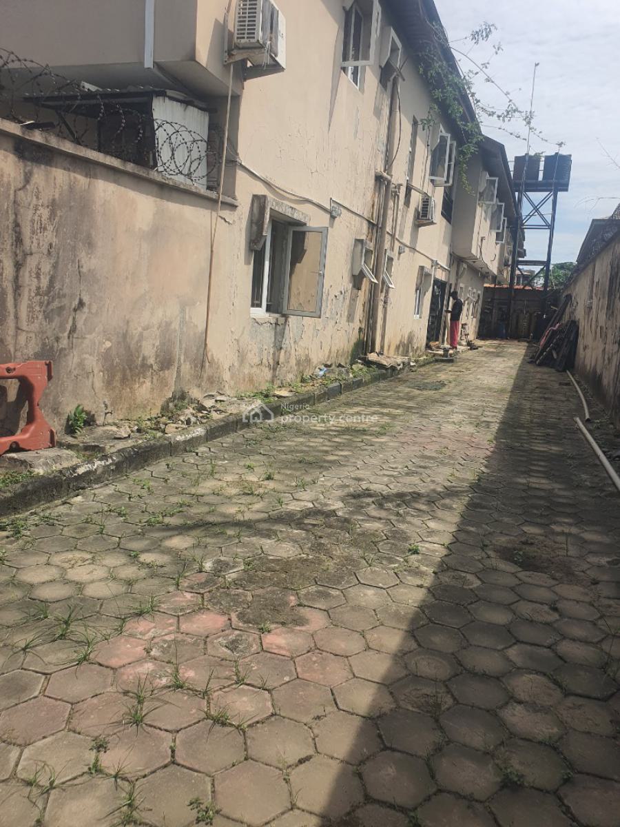 Renovatable Semi Detached Duplex with 2 Units of 3bedroom Flat, Okeira, Addo Road, Ado, Ajah, Lagos, Semi-detached Duplex for Sale