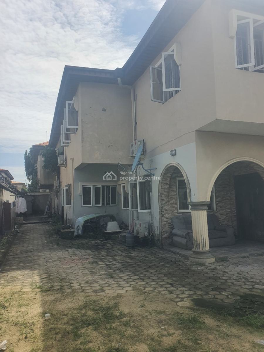 Renovatable Semi Detached Duplex with 2 Units of 3bedroom Flat, Okeira, Addo Road, Ado, Ajah, Lagos, Semi-detached Duplex for Sale