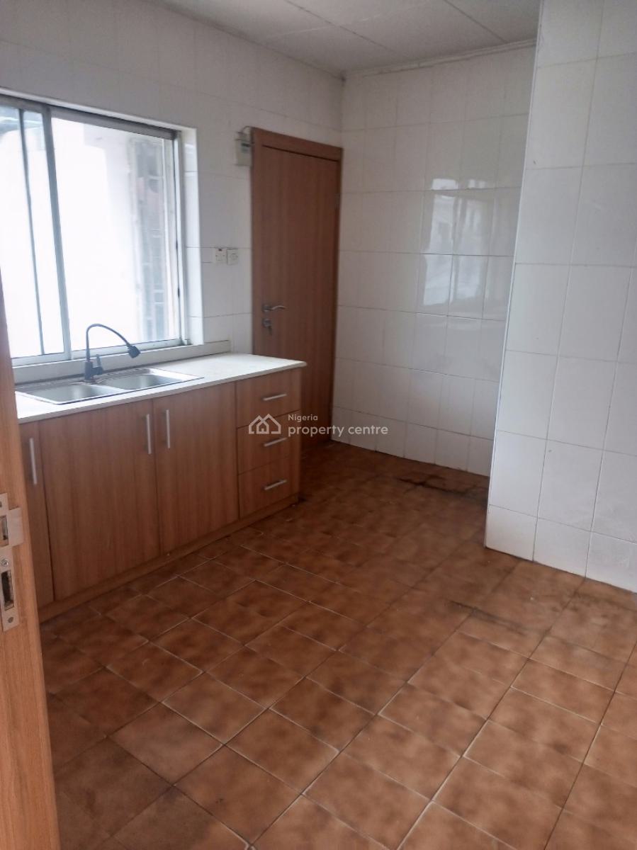3 Bedroom Flat with Bq, Off Isaac John Street, Ikeja Gra, Ikeja, Lagos, Flat / Apartment for Rent