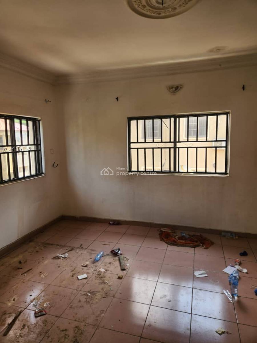 2bedroom Flat on First Floor, Utako, Utako, Abuja, Flat / Apartment for Rent