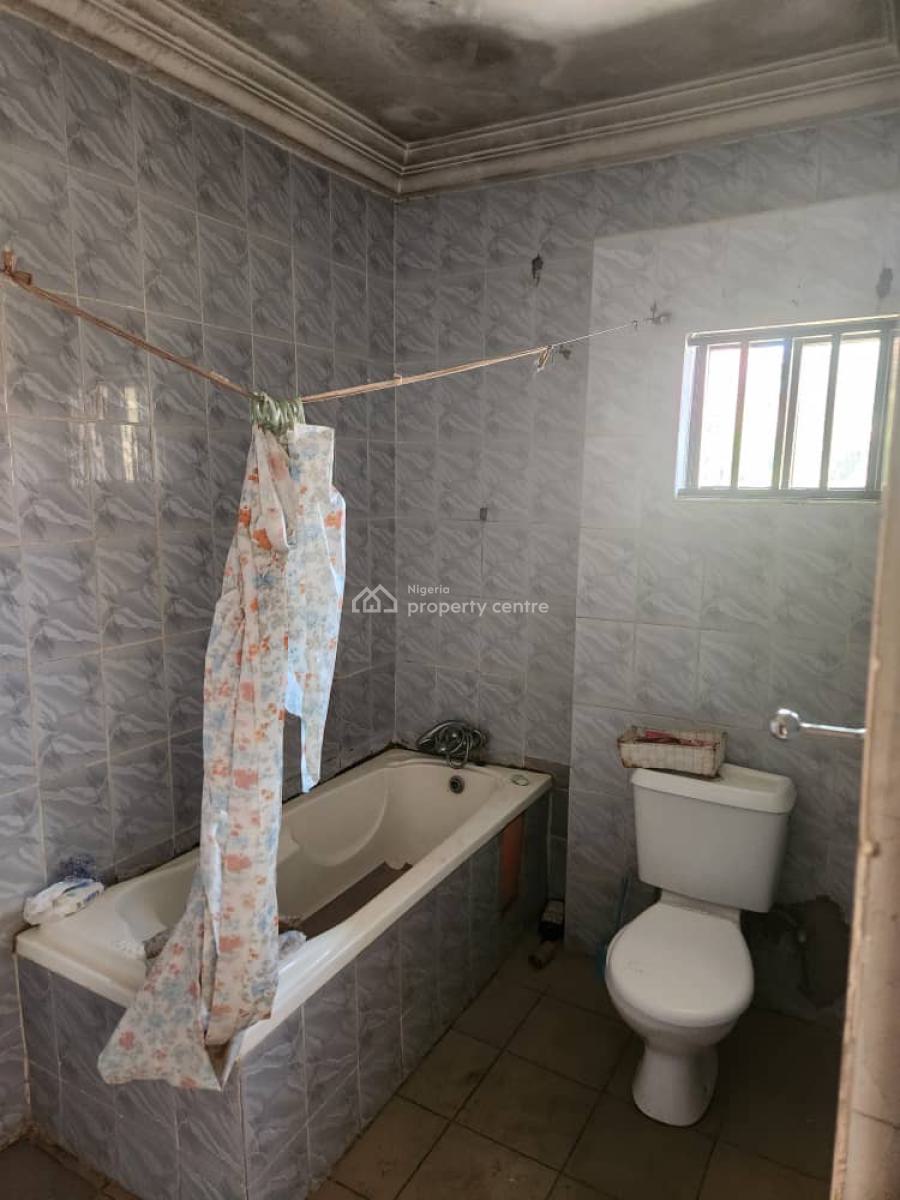 2bedroom Flat on First Floor, Utako, Utako, Abuja, Flat / Apartment for Rent