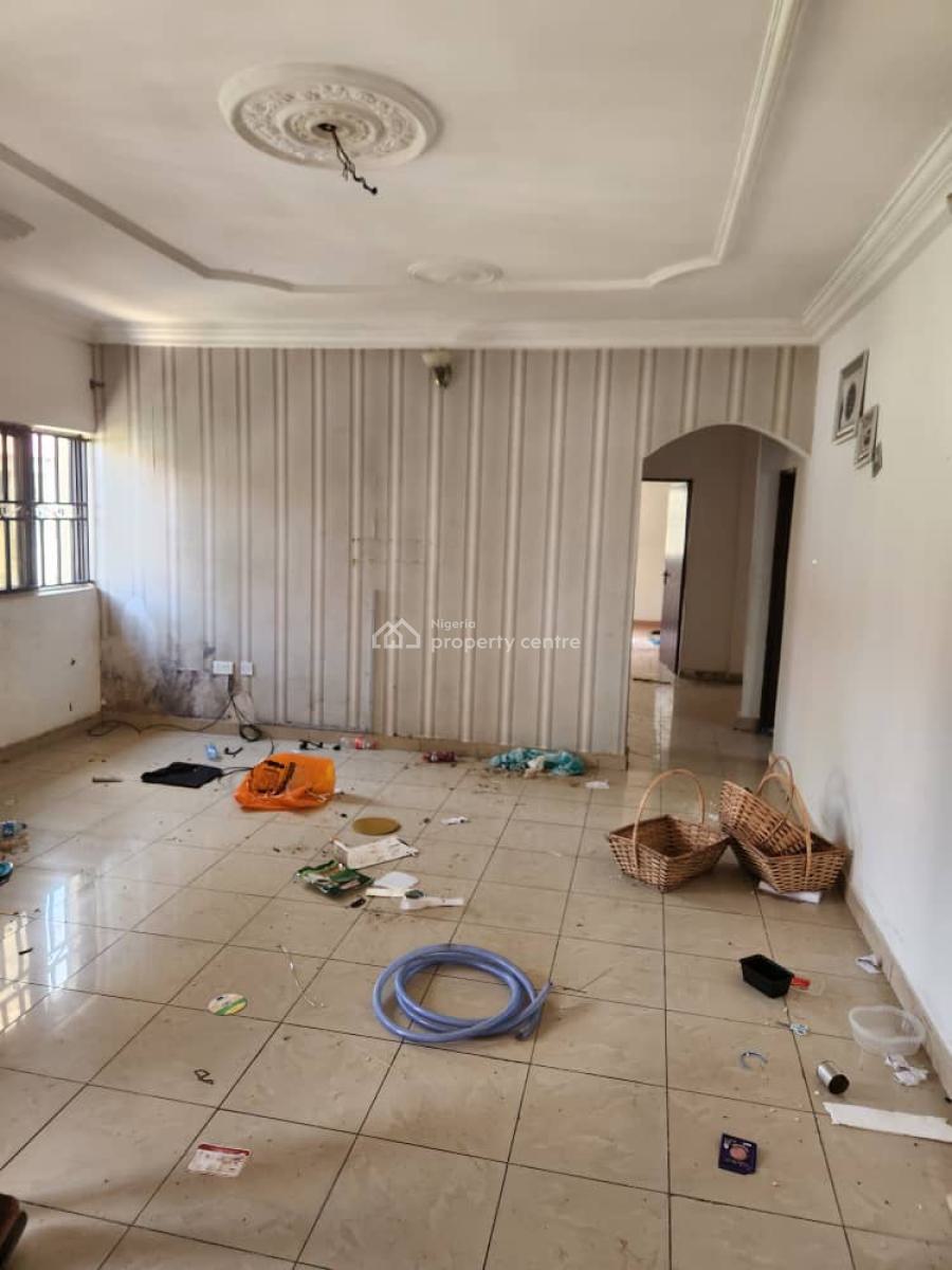 2bedroom Flat on First Floor, Utako, Utako, Abuja, Flat / Apartment for Rent