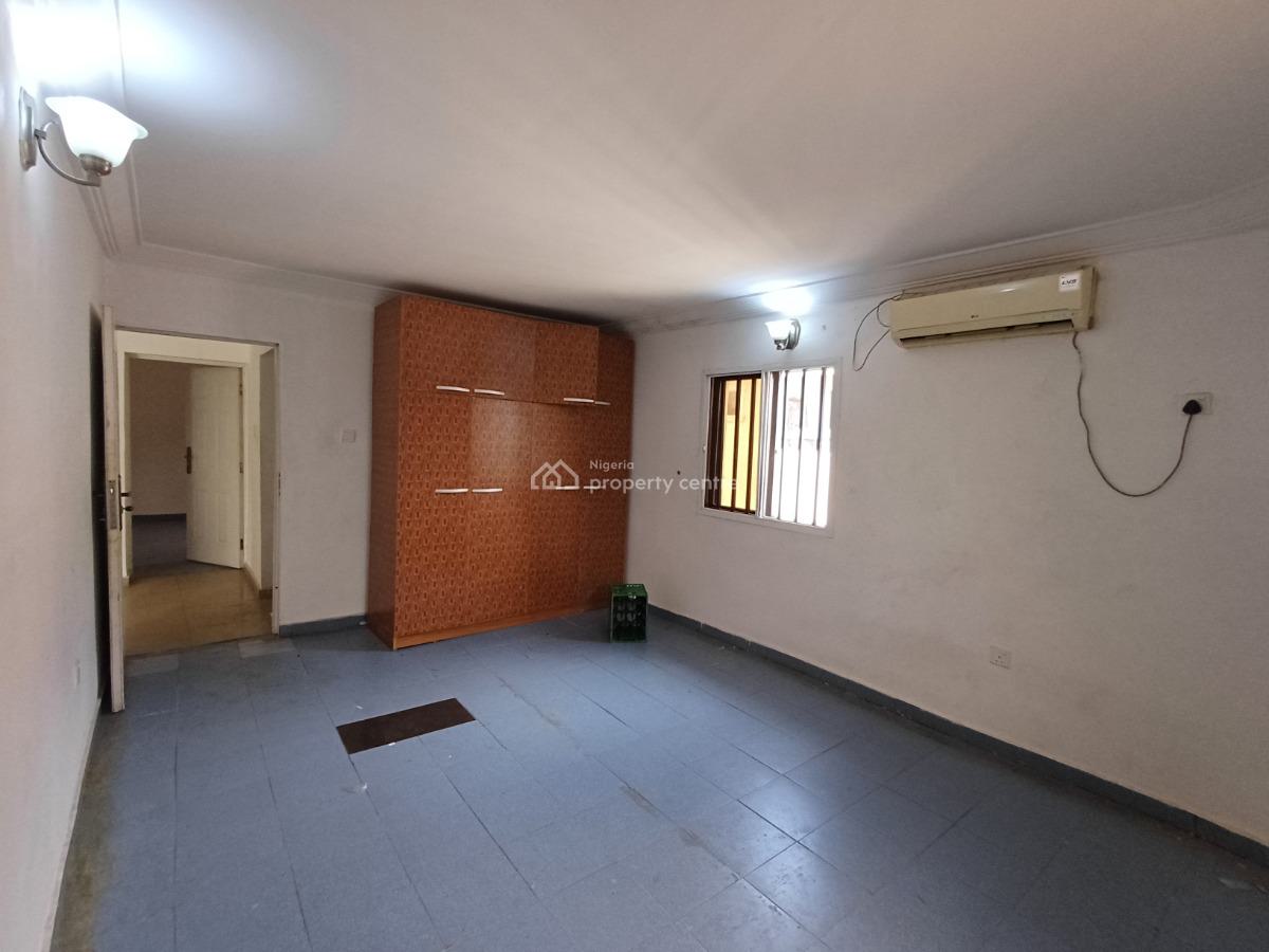 Serviced 2 Bedroom Flat on The Second Floor, Wuse 2, Abuja, Flat / Apartment for Rent