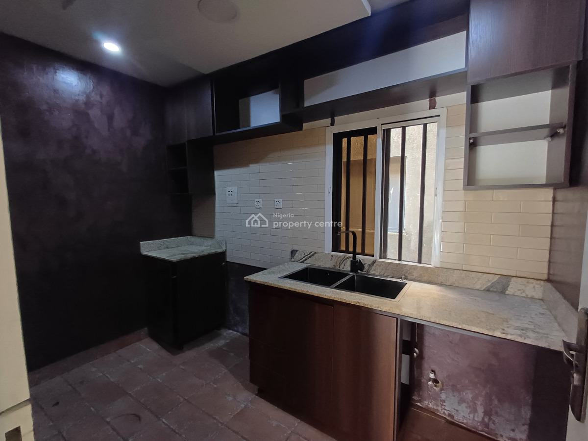 Serviced 2 Bedroom Flat on The Second Floor, Wuse 2, Abuja, Flat / Apartment for Rent