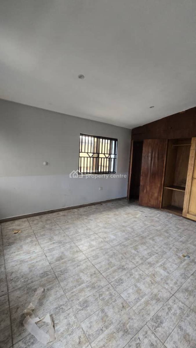 3 Bedrooms Semi Detached Duplex, Omole Phase 2, Ikeja, Lagos, Semi-detached Duplex for Sale