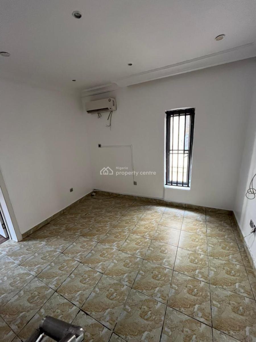 a Spacious 4-bedroom Terrace with Bq at Abiola Court 10, Chevron Driv, Abiola Court 10, Chevron Alternative Drive, Lekki, Lagos, House for Rent