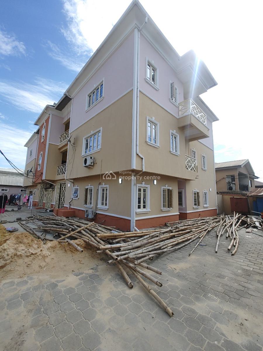 Sharp and Spacious 3 Bedroom Flat Apartment in a Secured Estate, Very Close to Sky Mall., Sangotedo, Ajah, Lagos, Flat / Apartment for Rent