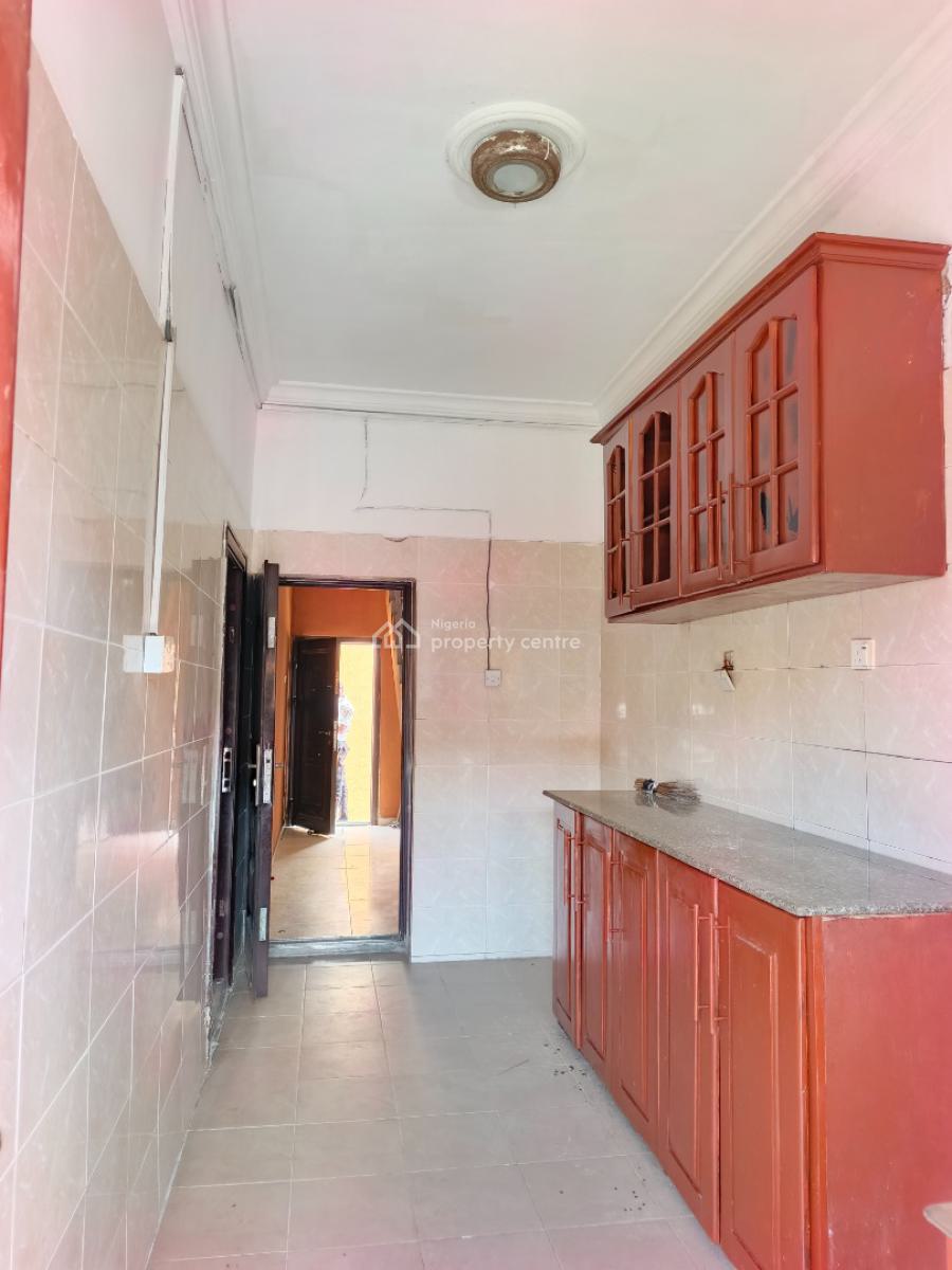 Smart Spacious Conducive 3 Bedrooms Apartment, in Estate at Olokonla Abraham Adesanya Axis, Ajah, Lagos., Olokonla, Ajah, Lagos, Flat / Apartment for Rent