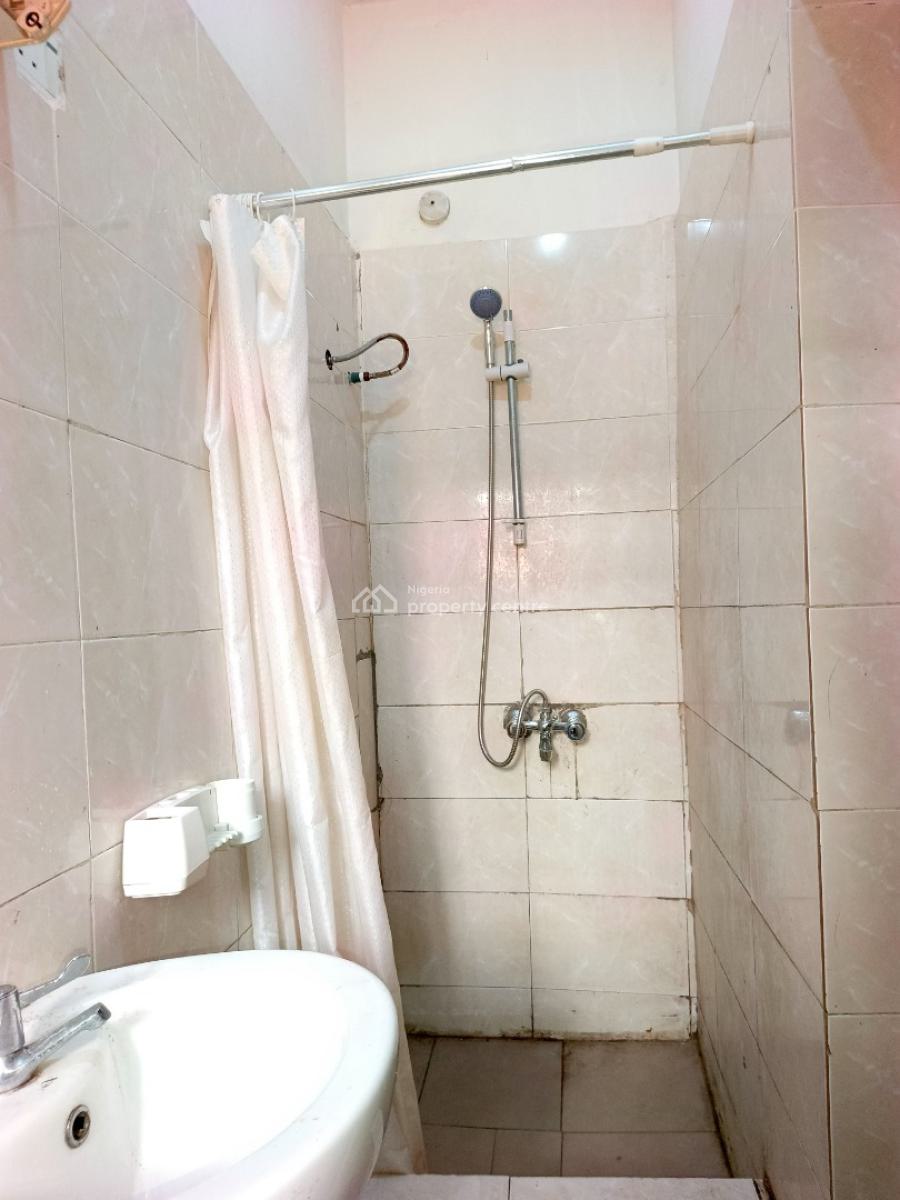 Smart Spacious Conducive 3 Bedrooms Apartment, in Estate at Olokonla Abraham Adesanya Axis, Ajah, Lagos., Olokonla, Ajah, Lagos, Flat / Apartment for Rent