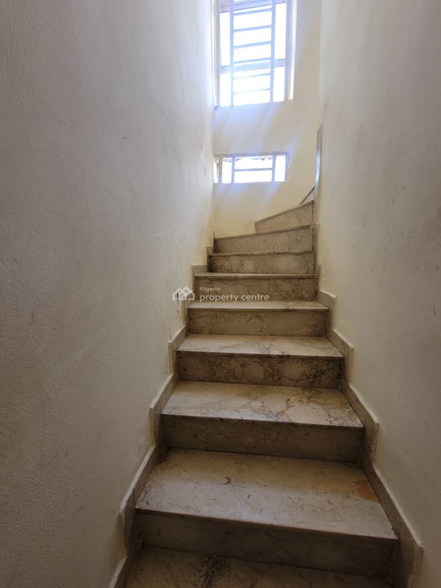 4-bedroom Semi-detached Duplex with a Bq, Jabi, Abuja, Semi-detached Duplex for Rent