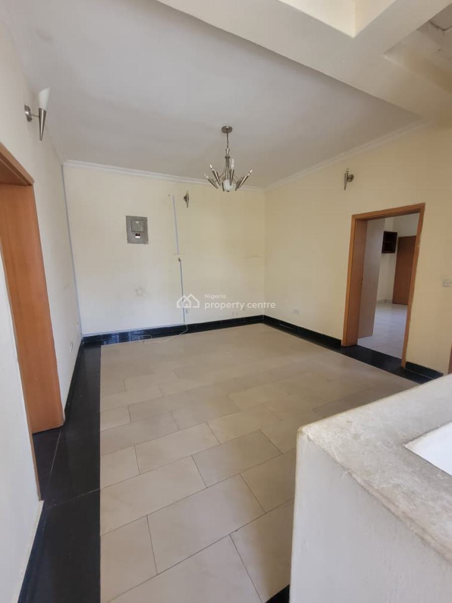 4-bedroom Semi-detached Duplex with a Bq, Jabi, Abuja, Semi-detached Duplex for Rent