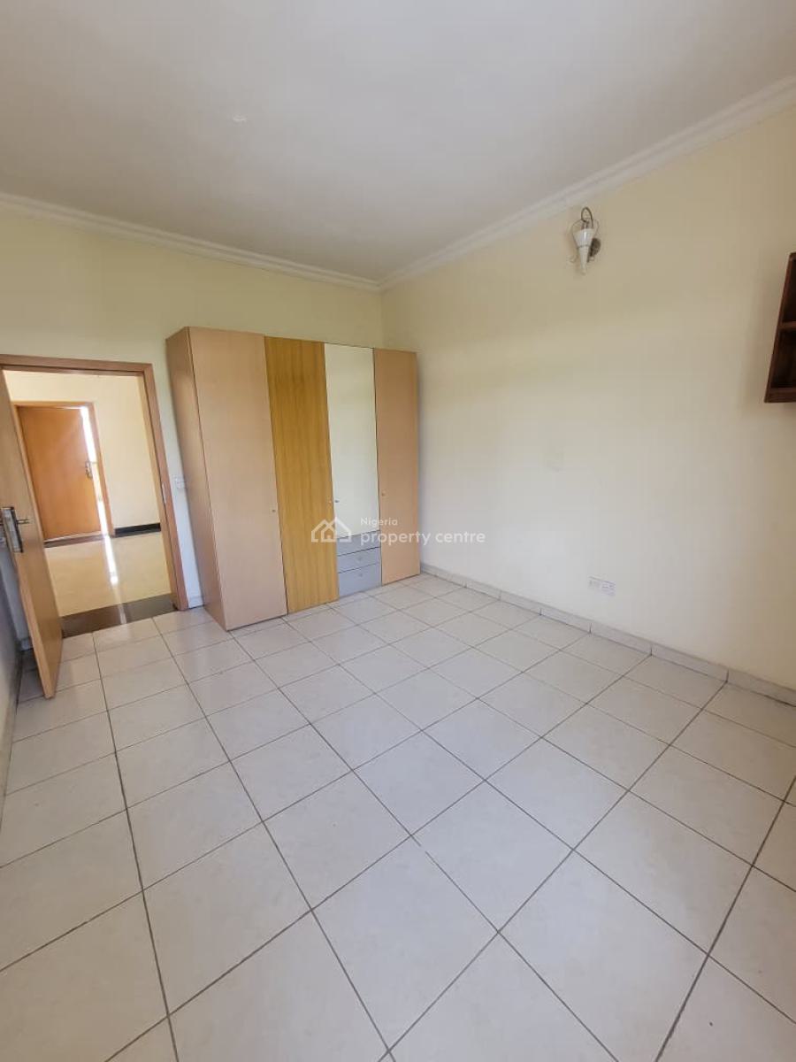 4-bedroom Semi-detached Duplex with a Bq, Jabi, Abuja, Semi-detached Duplex for Rent