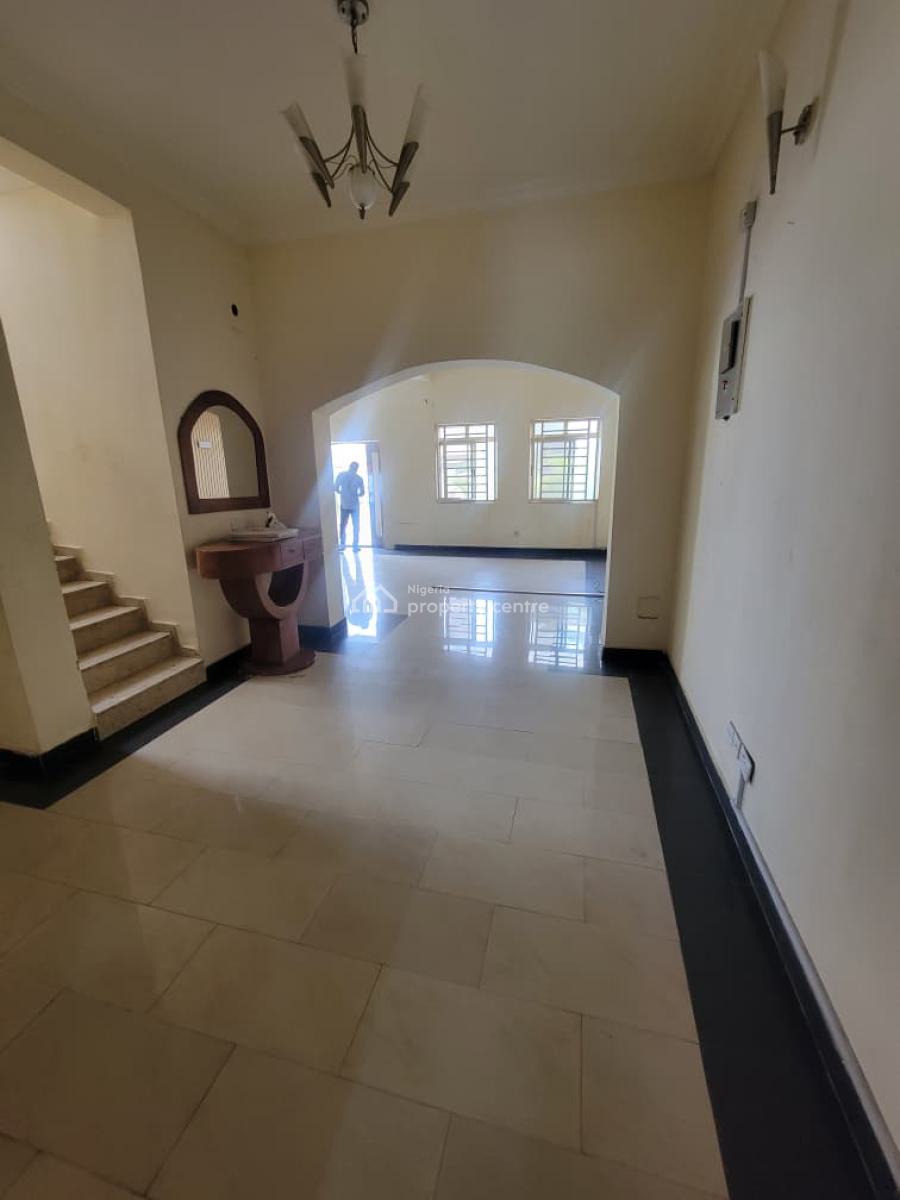 4-bedroom Semi-detached Duplex with a Bq, Jabi, Abuja, Semi-detached Duplex for Rent