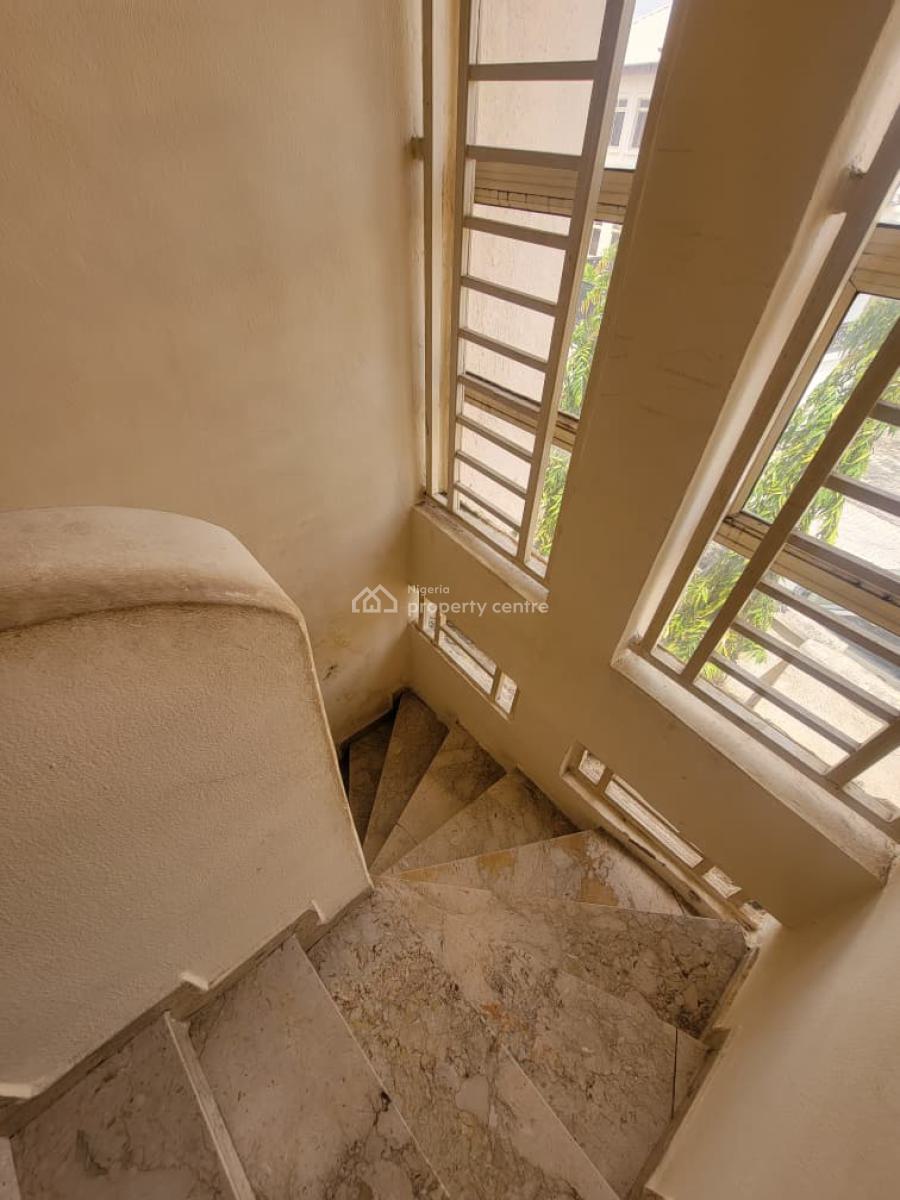 4-bedroom Semi-detached Duplex with a Bq, Jabi, Abuja, Semi-detached Duplex for Rent
