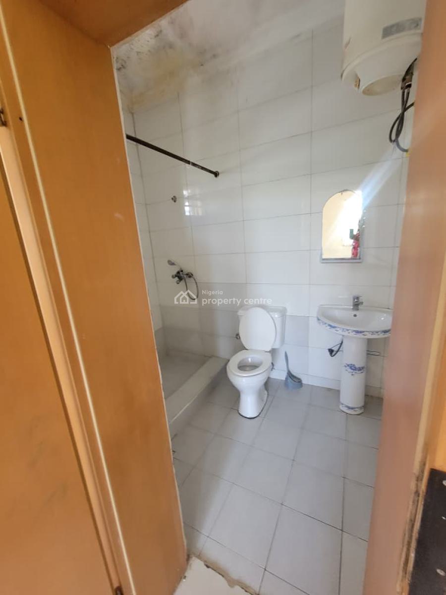 4-bedroom Semi-detached Duplex with a Bq, Jabi, Abuja, Semi-detached Duplex for Rent