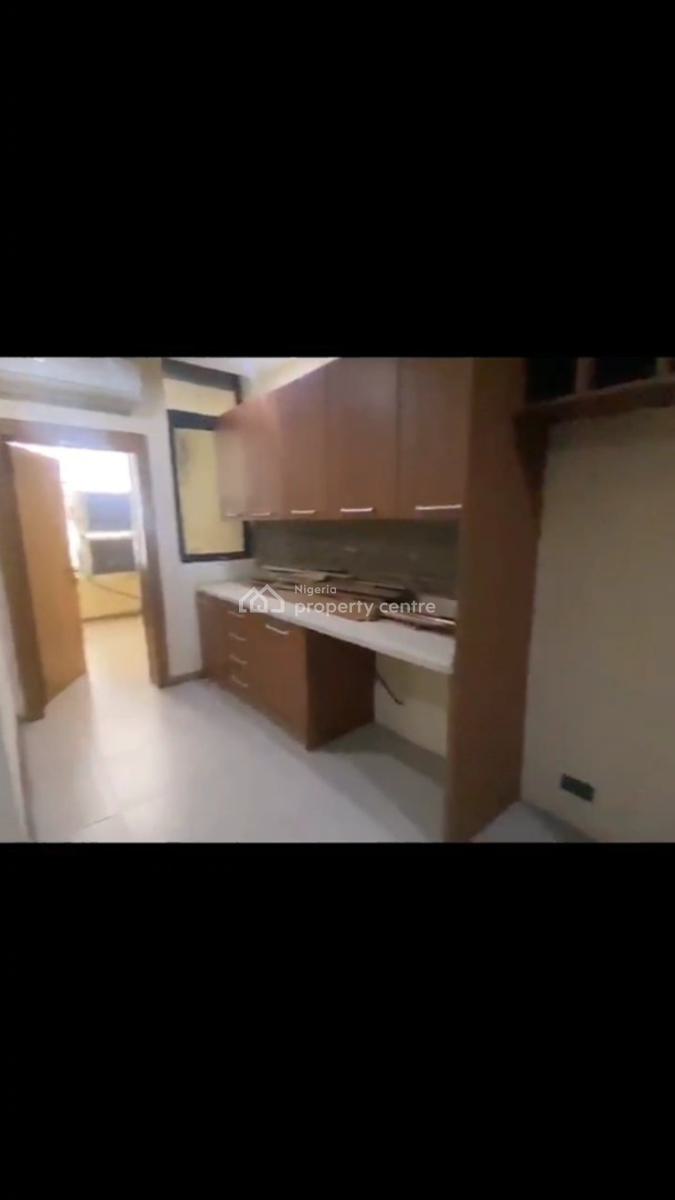 Fully Serviced 4bedroom Flat with Bq Upstairs, Old Ikoyi, Ikoyi, Lagos, Flat / Apartment for Rent