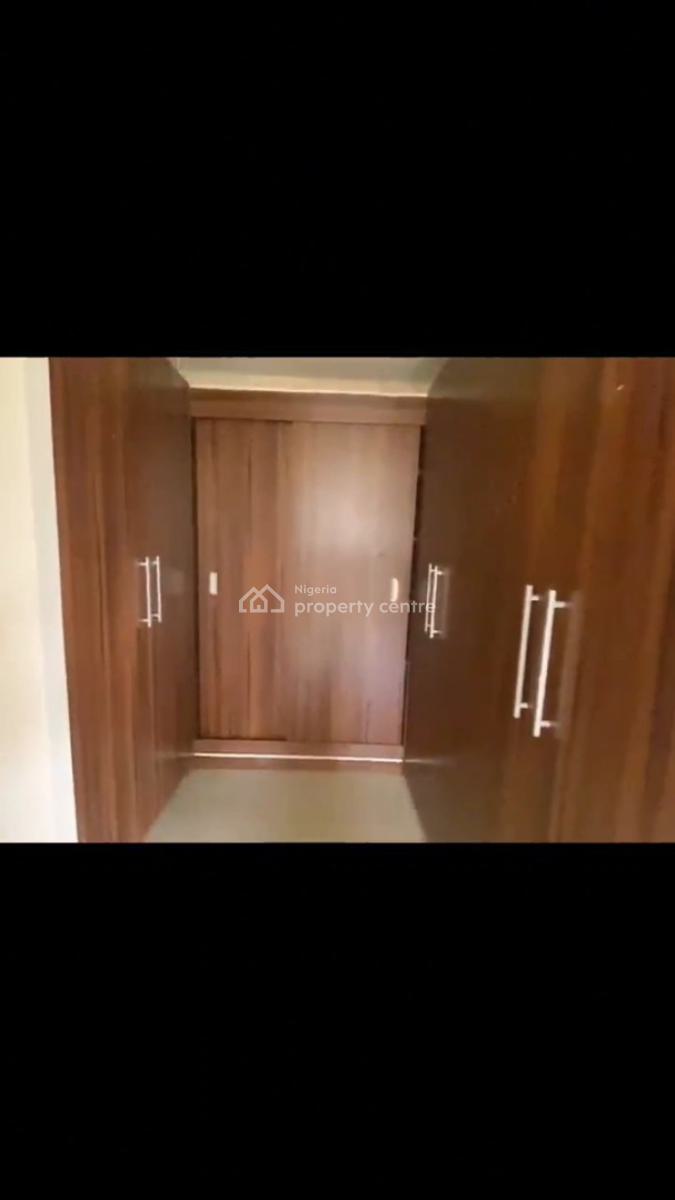 Fully Serviced 4bedroom Flat with Bq Upstairs, Old Ikoyi, Ikoyi, Lagos, Flat / Apartment for Rent