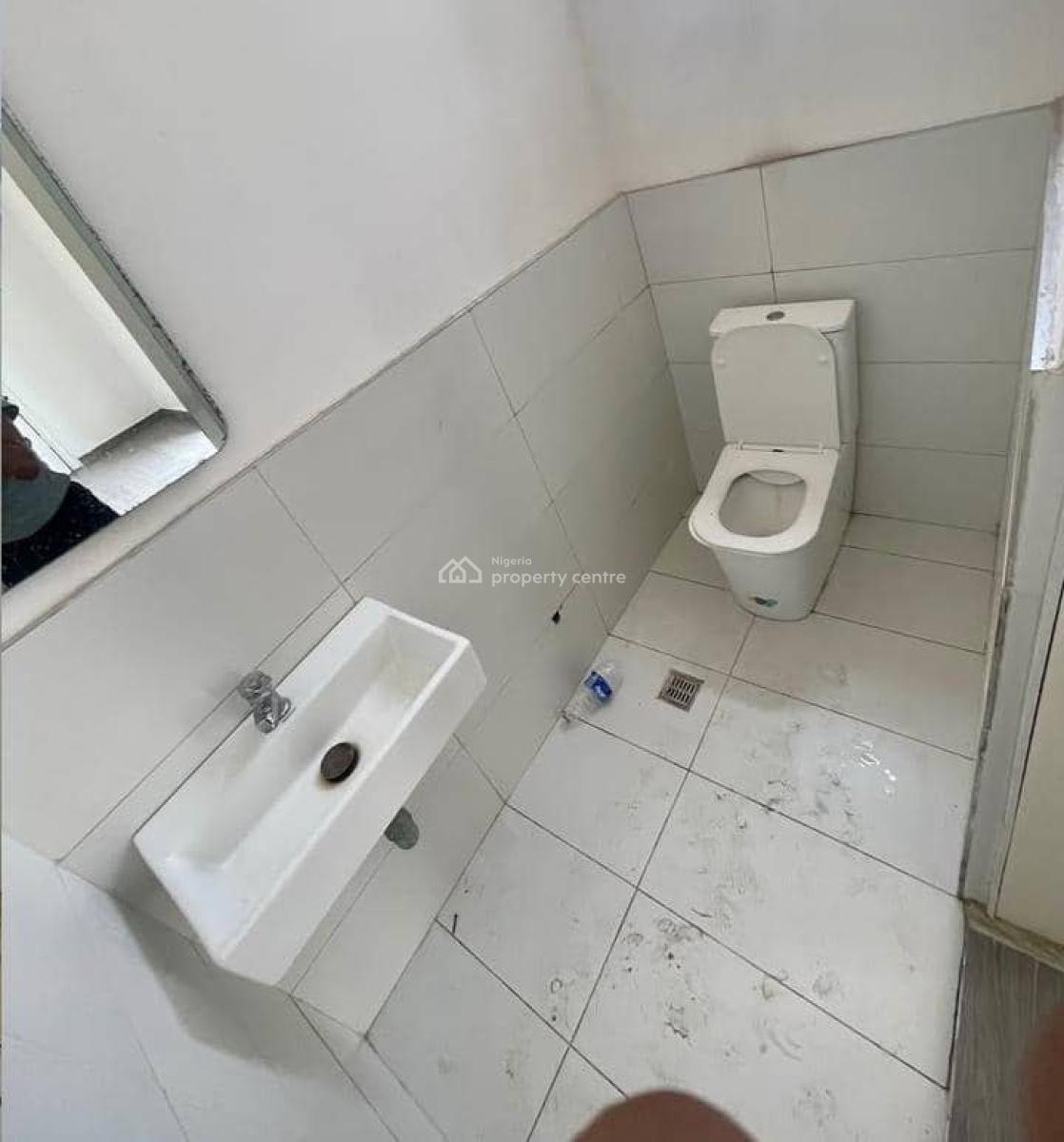 Luxury 1 Bedroom, Lekki Phase 1, Lekki, Lagos, Mini Flat (room and Parlour) for Rent