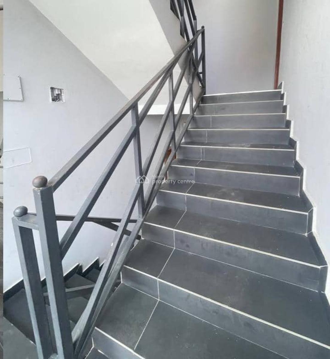 Luxury 1 Bedroom, Lekki Phase 1, Lekki, Lagos, Mini Flat (room and Parlour) for Rent