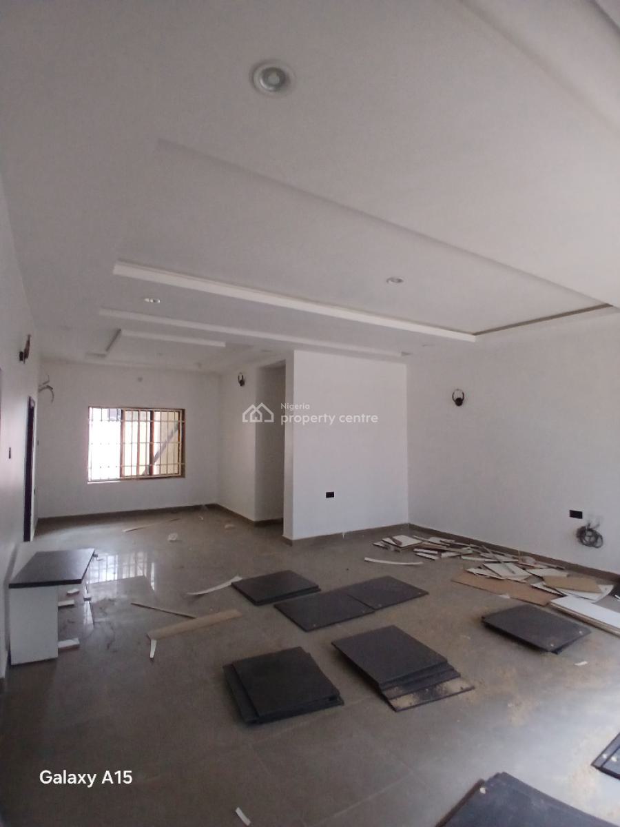 Brand New and Spacious 3bedroom Flat with One Room Bq, Gilmor Area Tarred Access Road, Jahi, Abuja, Flat / Apartment for Rent