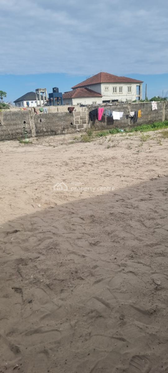 Land Measured at 300sqm Suitable for Lounge and Churches Block Industry, Okunajah Road Eti-osa, Lekki, Lagos, Commercial Land for Rent