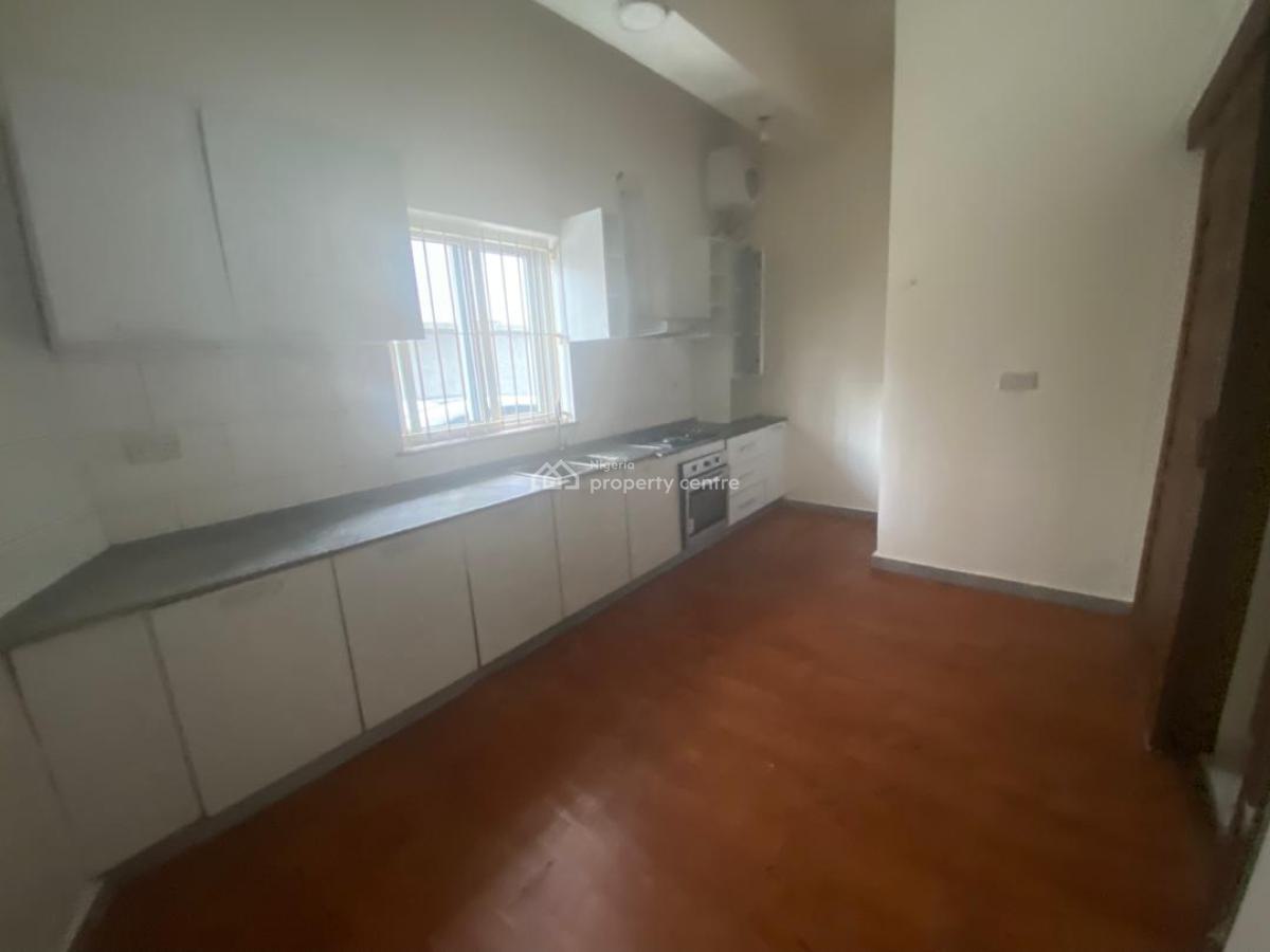 Spacious 2 Bedroom Apartment, Victoria Island (vi), Lagos, Flat / Apartment for Rent