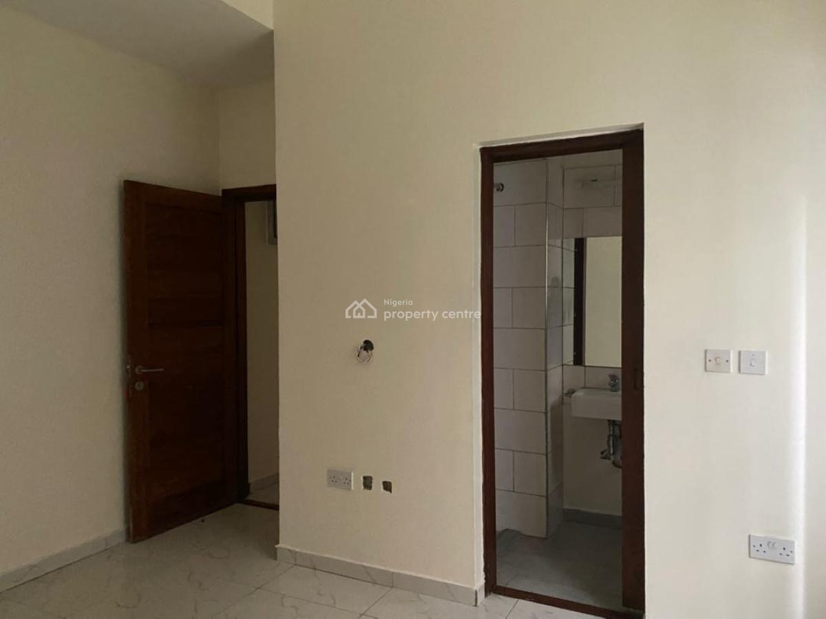 Spacious 2 Bedroom Apartment, Victoria Island (vi), Lagos, Flat / Apartment for Rent