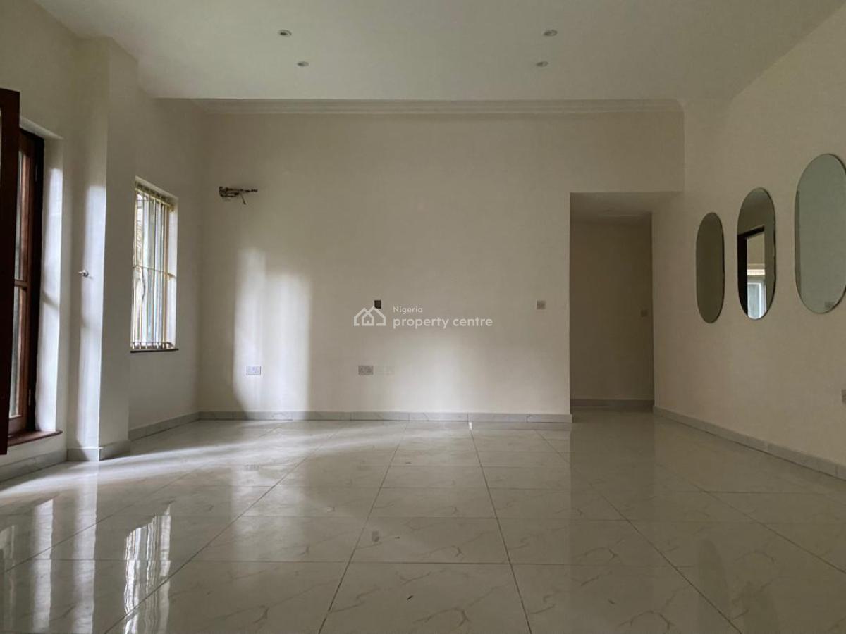 Spacious 2 Bedroom Apartment, Victoria Island (vi), Lagos, Flat / Apartment for Rent