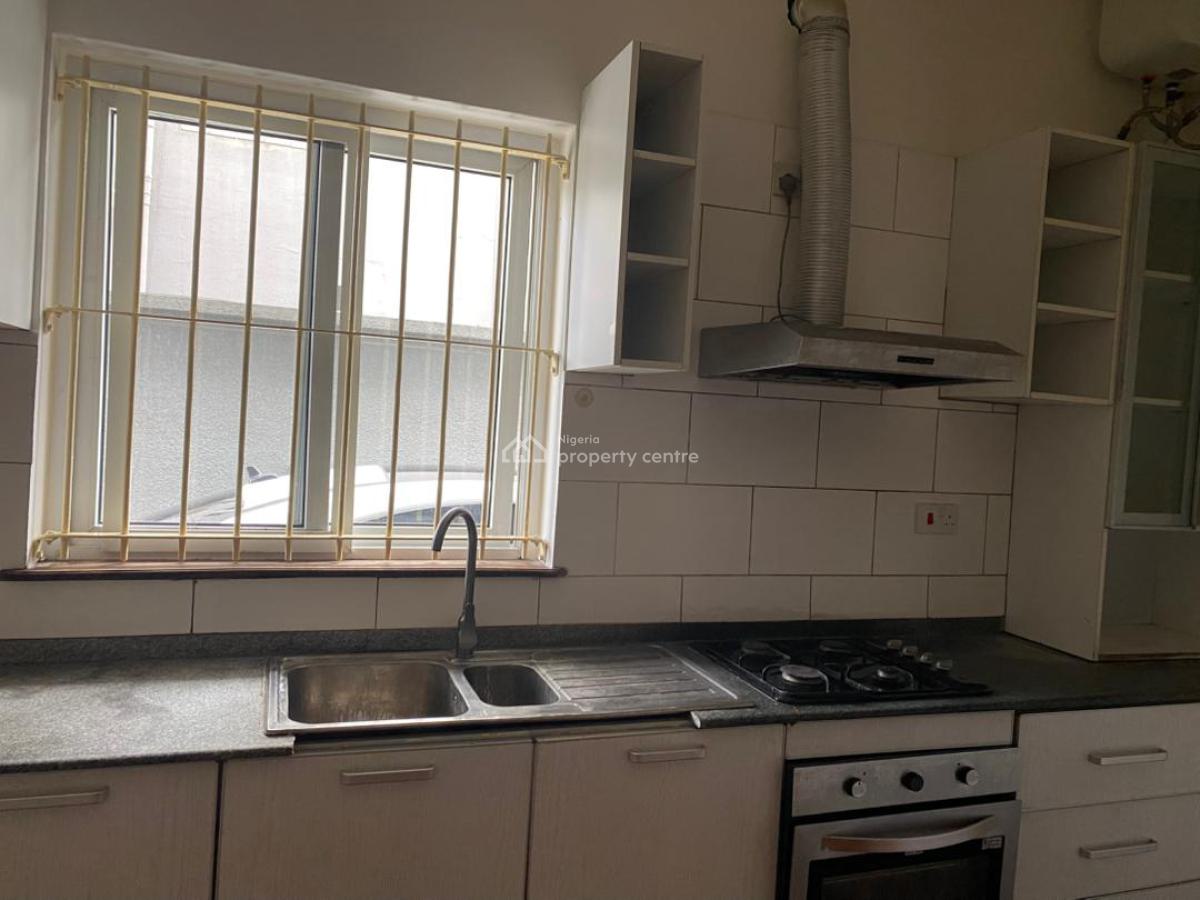 Spacious 2 Bedroom Apartment, Victoria Island (vi), Lagos, Flat / Apartment for Rent