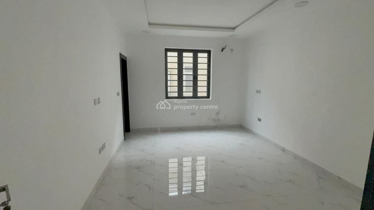 2 Bedroom Luxurious Flat in an Awesome Area, Off Freedom Way, Lekki Phase 1, Lekki, Lagos, Flat / Apartment for Sale
