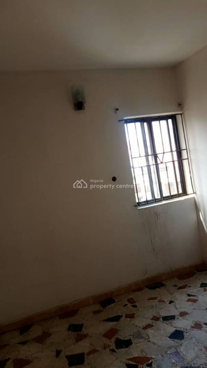 Fantastic 3-bedroom Flat, on Top Floor, Off Alpha Beach Road, New-road Bustop, Igbo Efon, Lekki, Lagos, Flat / Apartment for Rent