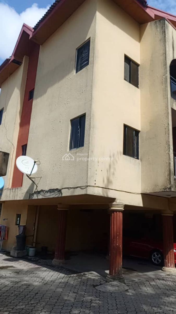 Fantastic 3-bedroom Flat, on Top Floor, Off Alpha Beach Road, New-road Bustop, Igbo Efon, Lekki, Lagos, Flat / Apartment for Rent