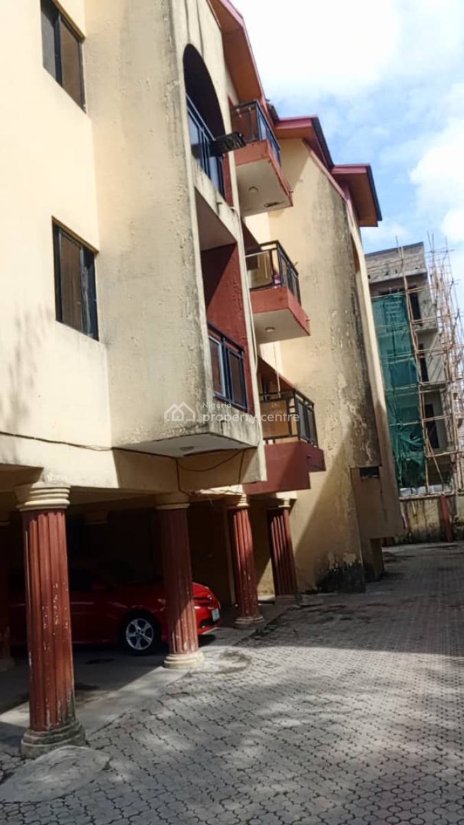 Fantastic 3-bedroom Flat, on Top Floor, Off Alpha Beach Road, New-road Bustop, Igbo Efon, Lekki, Lagos, Flat / Apartment for Rent
