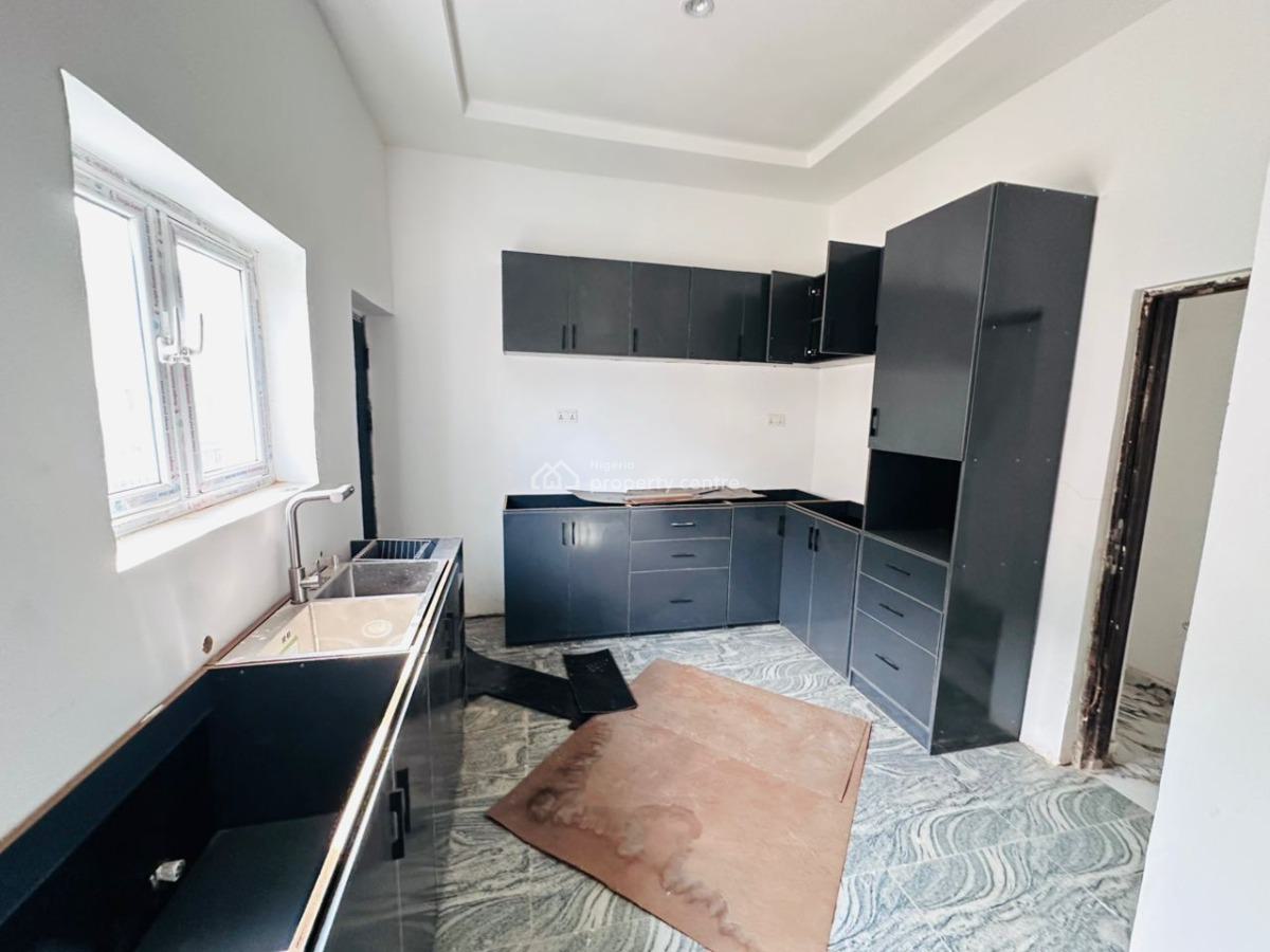 Luxury and Exquisite 3-bedroom Flat, Life Camp, Abuja, Flat / Apartment for Sale