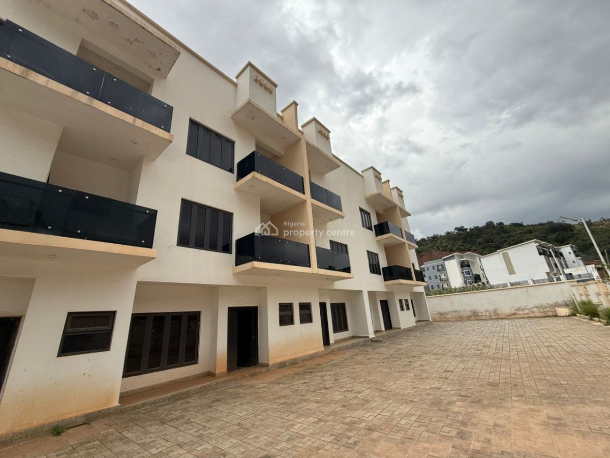 1900sqm Land and 5units of Terrence, Guzape District, Abuja, Residential Land for Sale