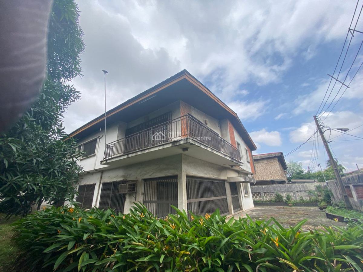 10-bedroom Detached House with Outbuilding on 868sqm  Corner Plot, Ilupeju, Lagos, Detached Duplex for Sale