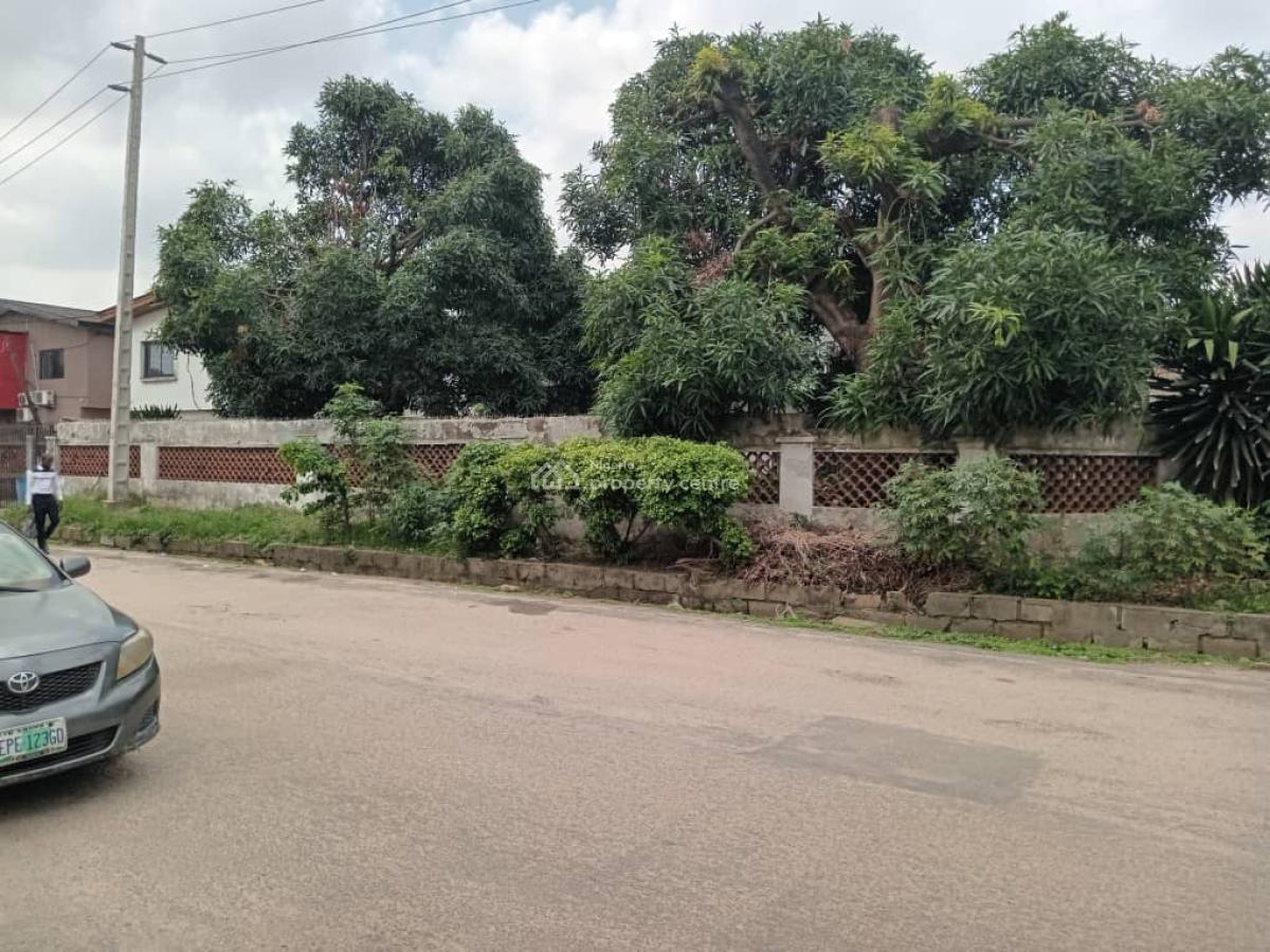 10-bedroom Detached House with Outbuilding on 868sqm  Corner Plot, Ilupeju, Lagos, Detached Duplex for Sale