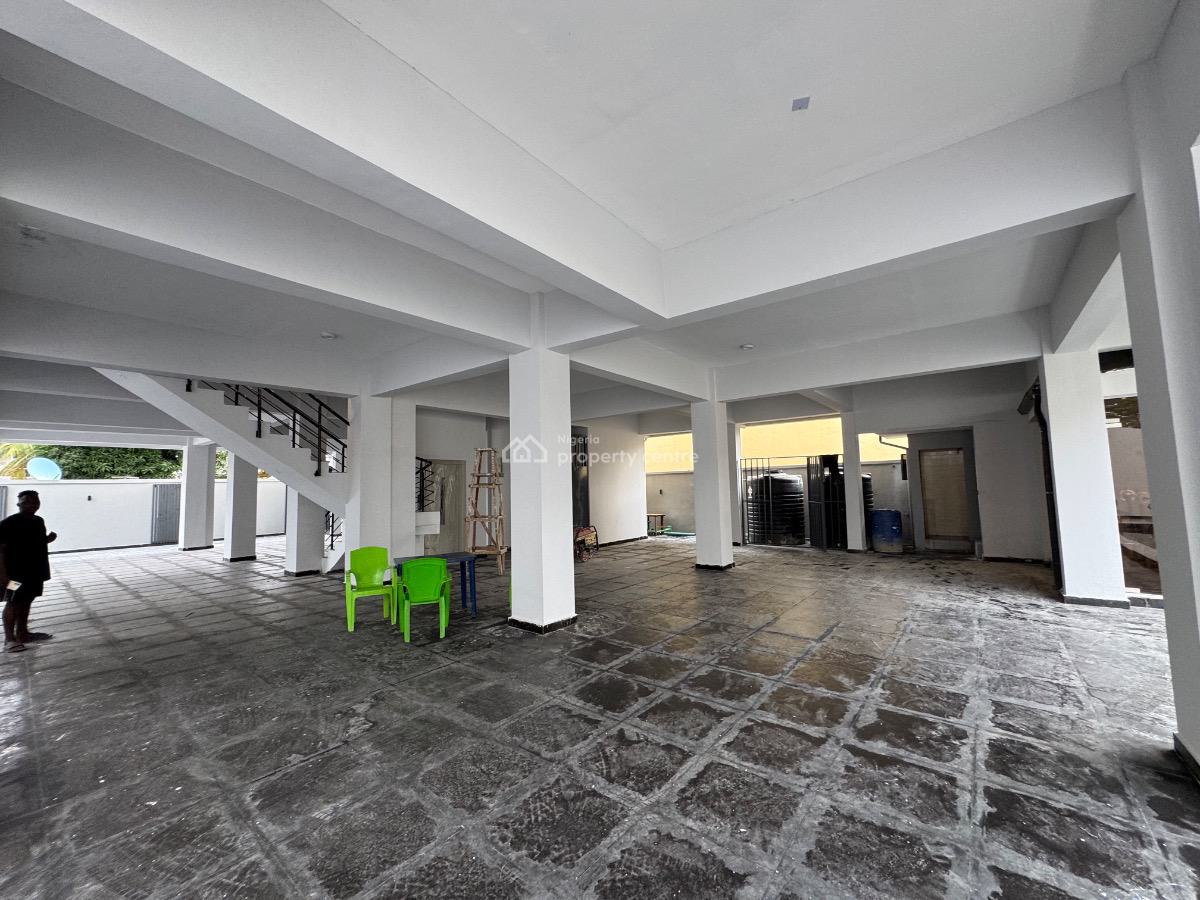Luxury 3 Bedroom Apartment with Bq, Lekki Phase 1, Lekki, Lagos, Flat / Apartment for Sale