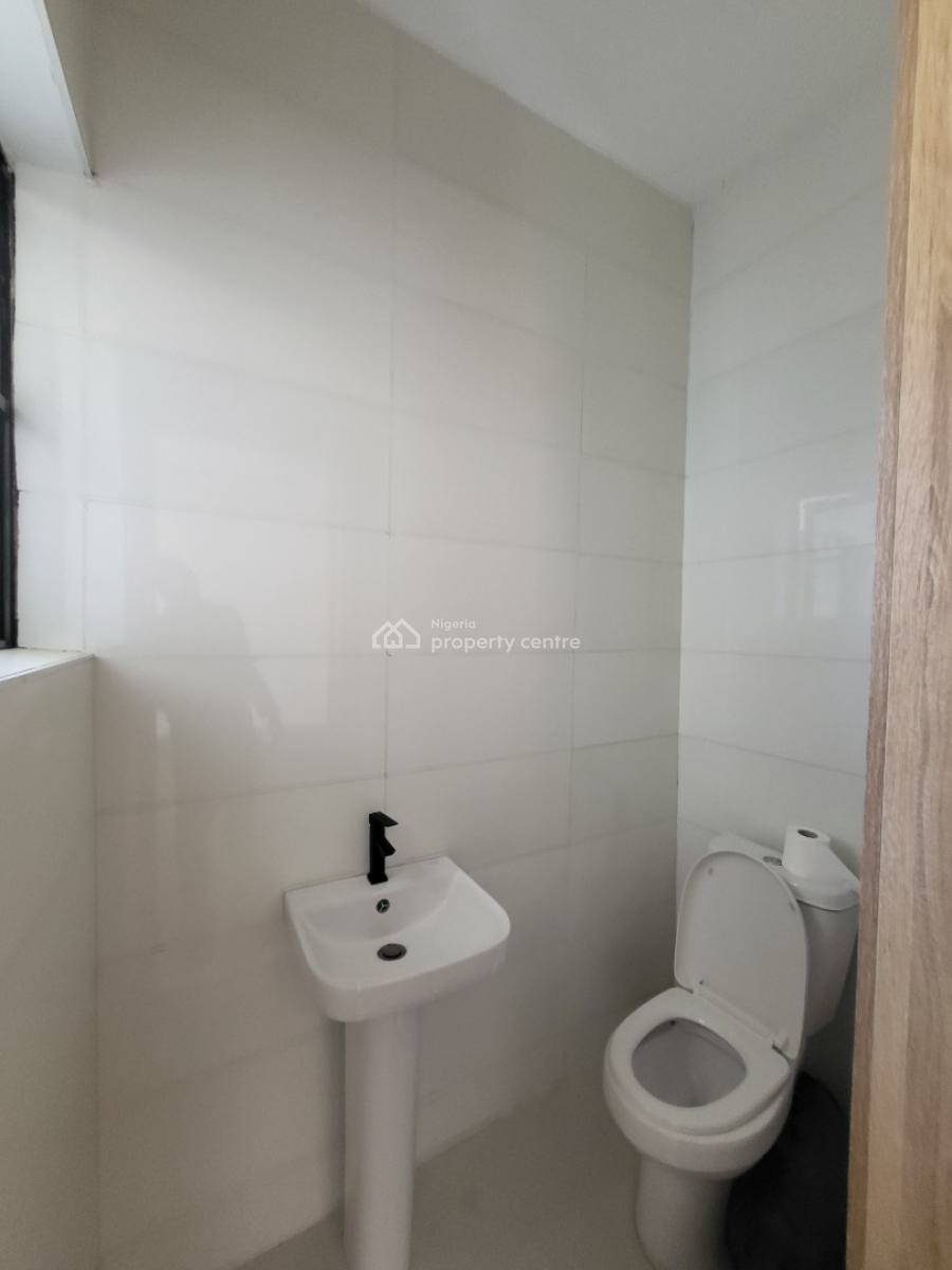 Luxurious 2-bedroom Apartment  Available, Lekki Phase 1, Lekki, Lagos, Flat / Apartment for Sale