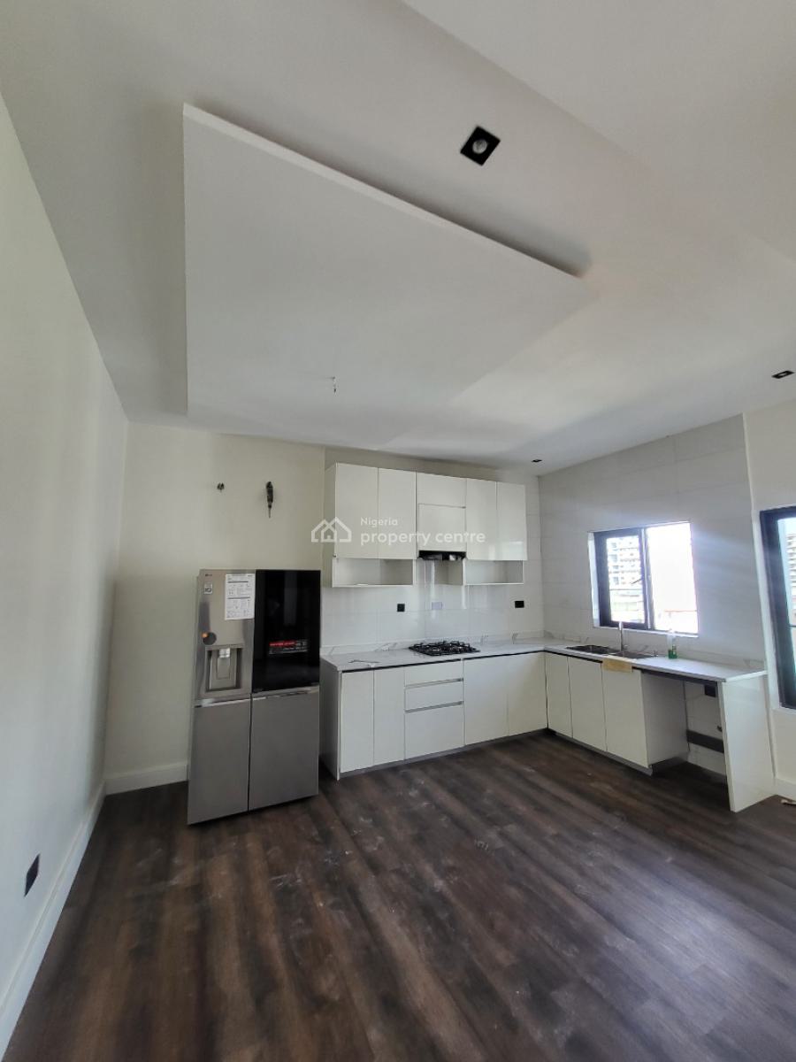 Luxurious 2-bedroom Apartment  Available, Lekki Phase 1, Lekki, Lagos, Flat / Apartment for Sale