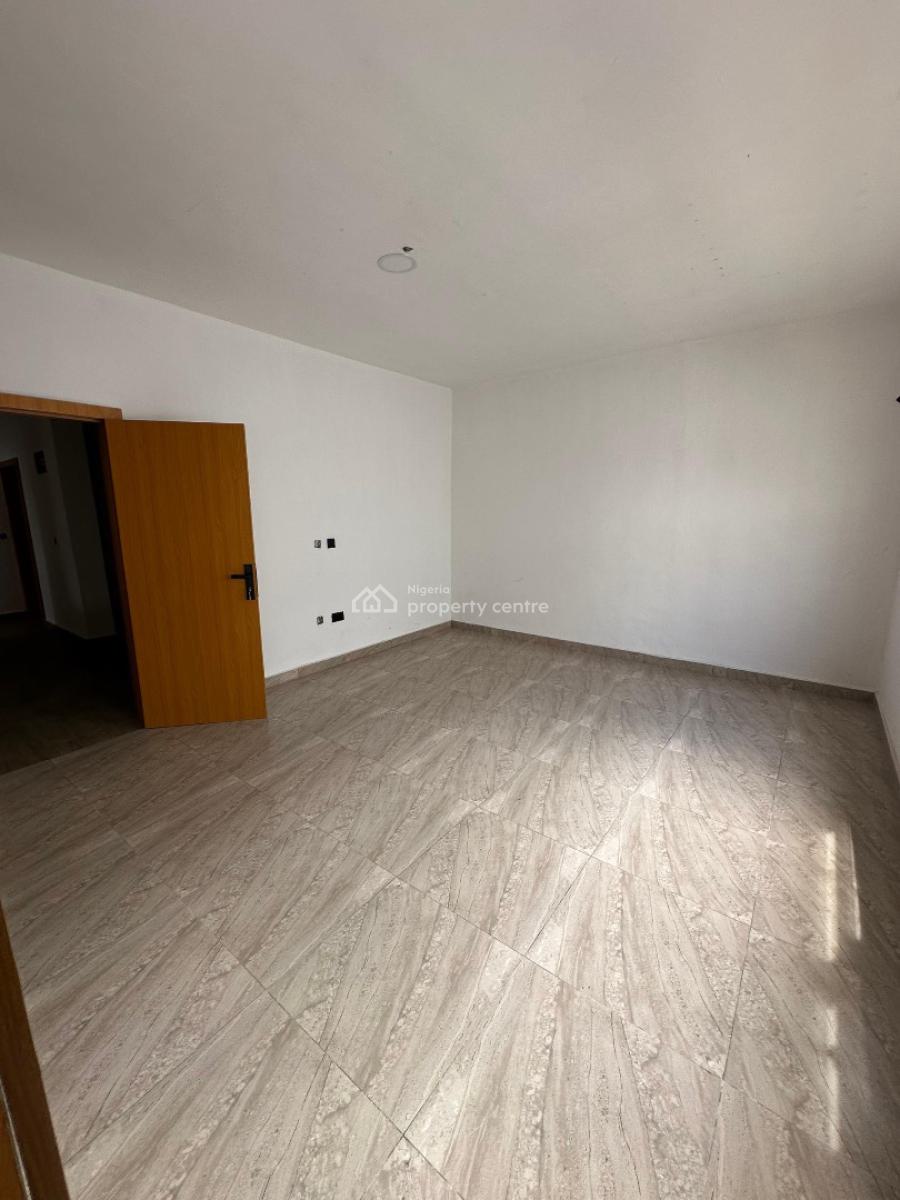 Distress Property 4bedroom Town House Terrace &2room Bq on 2floors, Off Awolowo Road,close to Boat Club ,ikoyi ,lagos , Nigeria, Ikoyi, Lagos, Terraced Duplex for Sale