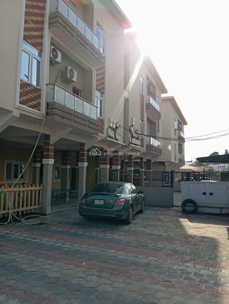 Decent 3bed Room Flat at Anthony, Anthony, Maryland, Lagos, Flat / Apartment for Rent