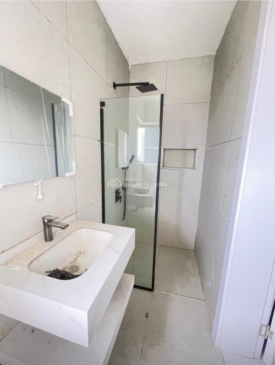 Beautifully Built 2bedroom Apartment, Ikate, Ikate, Lekki, Lagos, Block of Flats for Sale