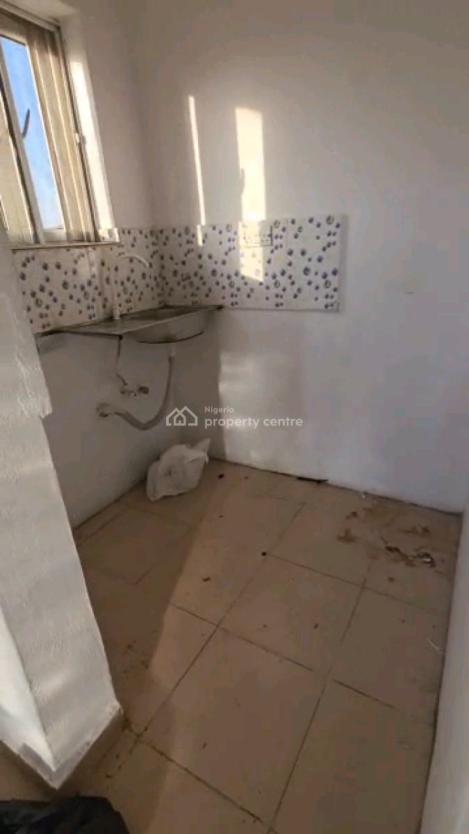 Standard and Space Room Self Contained, Abule Ijesha, Abule Ijesha, Yaba, Lagos, Self Contain (single Rooms) for Rent