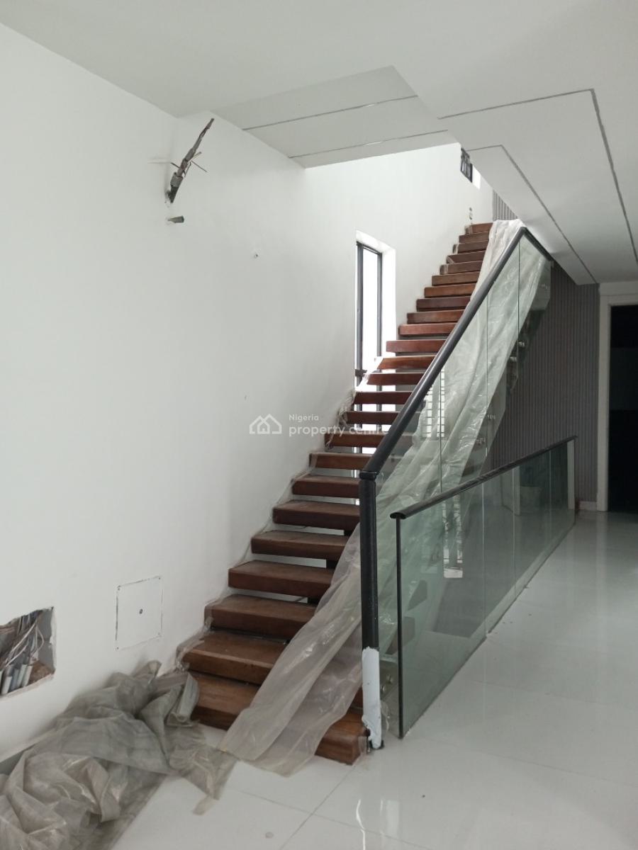 Modern Spacious 5 Bedroom Duplex with Pool and Cinema, Off Admiralty Road, Lekki Phase 1, Lekki, Lagos, Detached Duplex for Sale